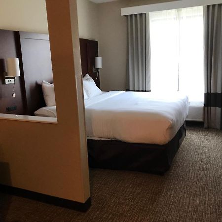 Comfort Suites Summerville Bagian luar foto