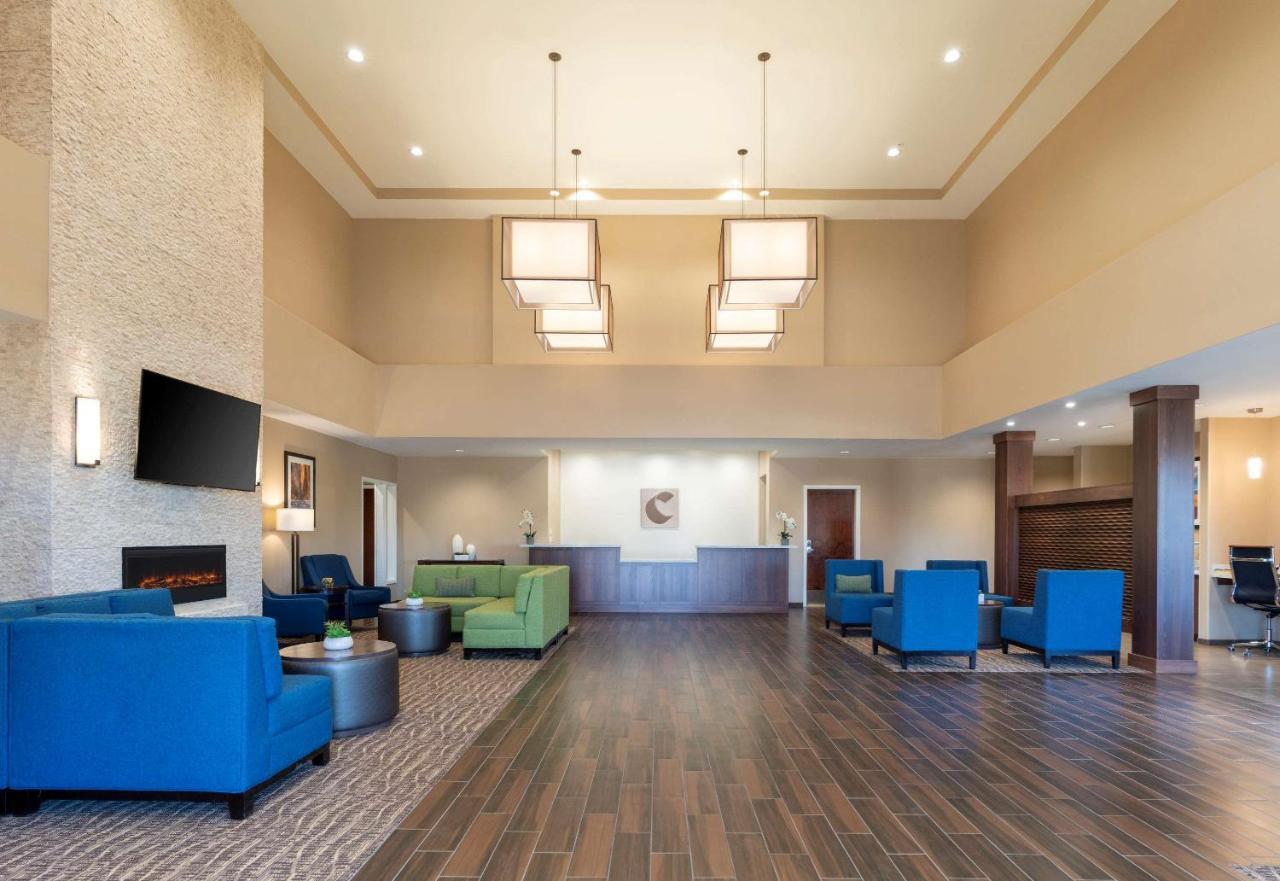 Comfort Suites Summerville Bagian luar foto
