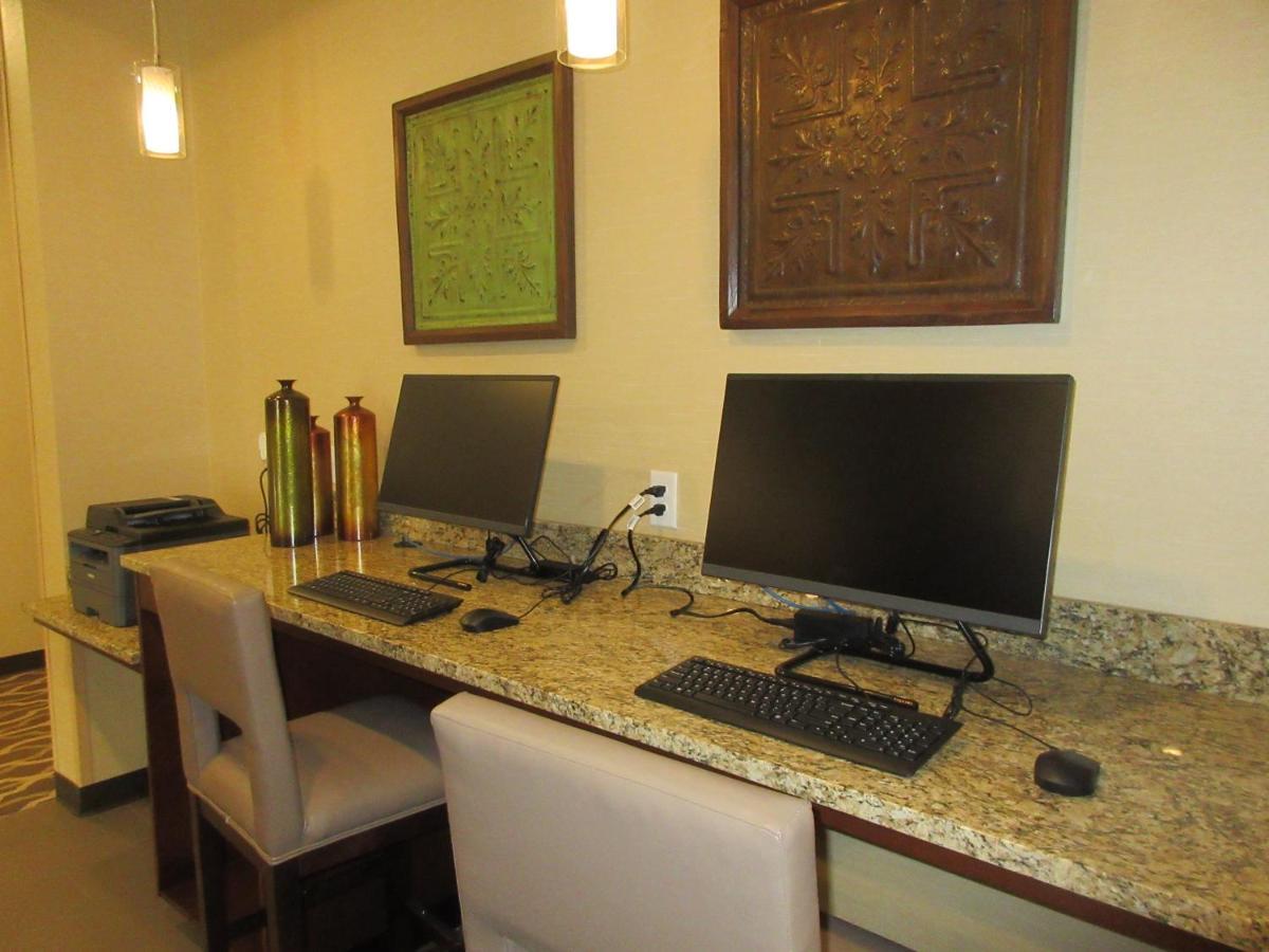 Comfort Suites Summerville Bagian luar foto