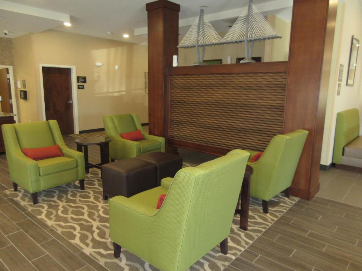 Comfort Suites Summerville Bagian luar foto